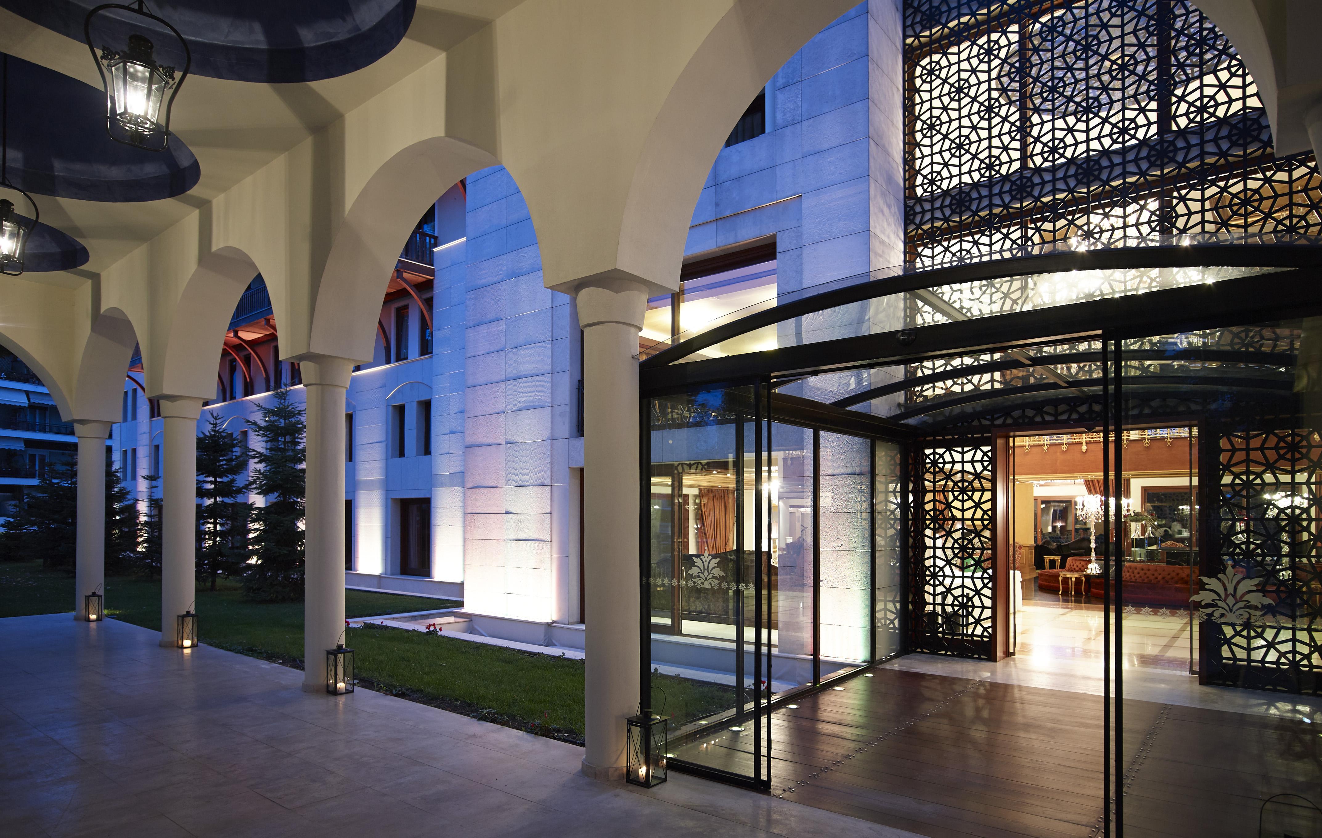 فندق جراند سيراي كونجرس آند سبا يانينة المظهر الخارجي الصورة Entrance to the hotel