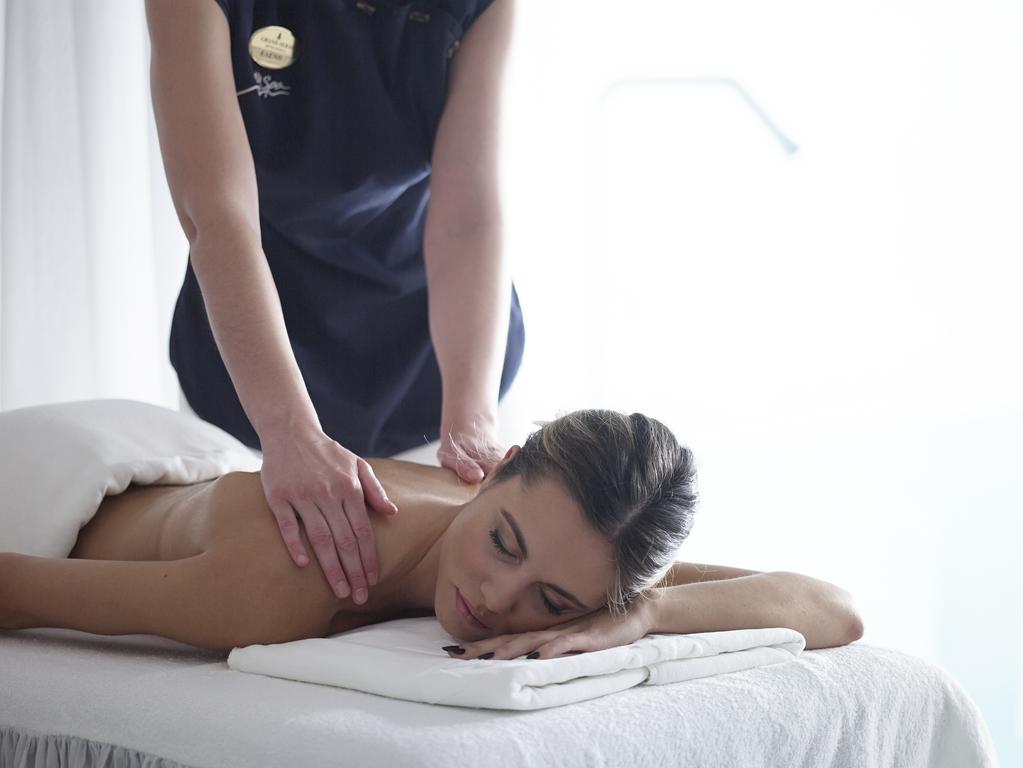 فندق جراند سيراي كونجرس آند سبا يانينة المظهر الخارجي الصورة Massage
